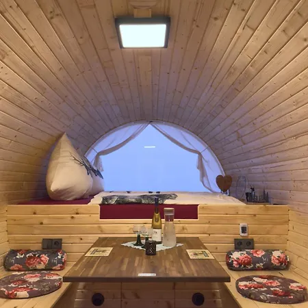 Maurerhof's Faessle Chalet Weilheim